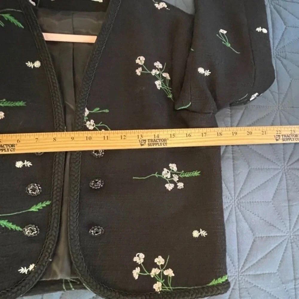 ZARA Black Embroidered Floral Blazer Jacket Button Embellished XS‎ Career